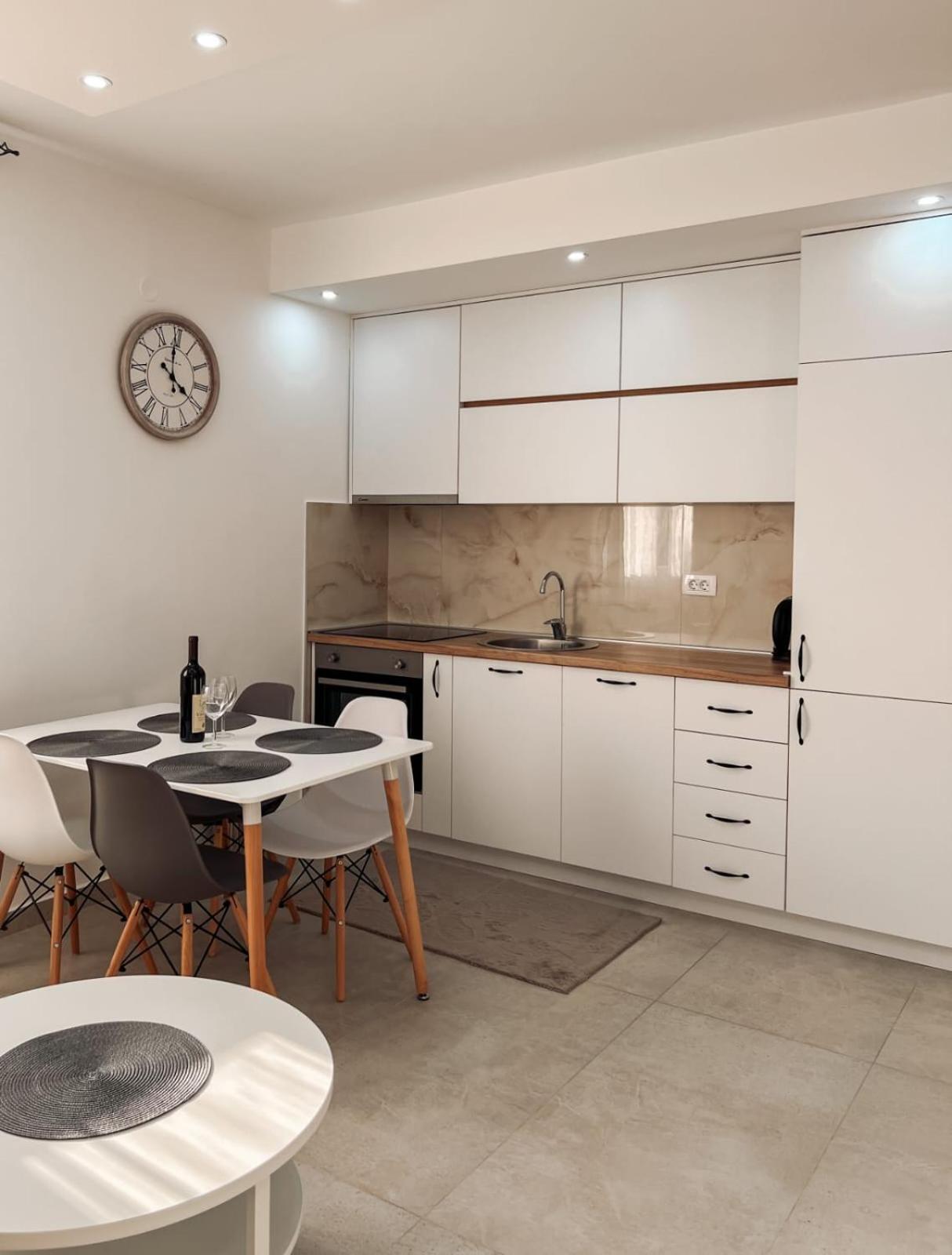 M&N Residence 티바트 외부 사진